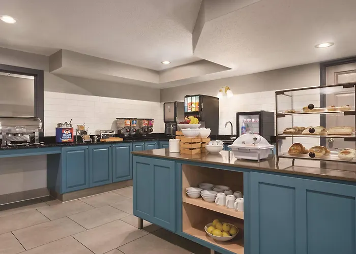 Country Inn & Suites By Radisson, Cottage Grove, Mn