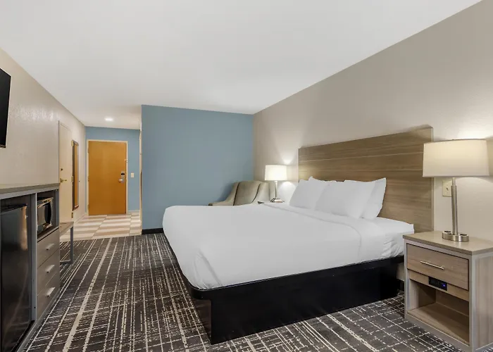 Best Western Commerce Inn