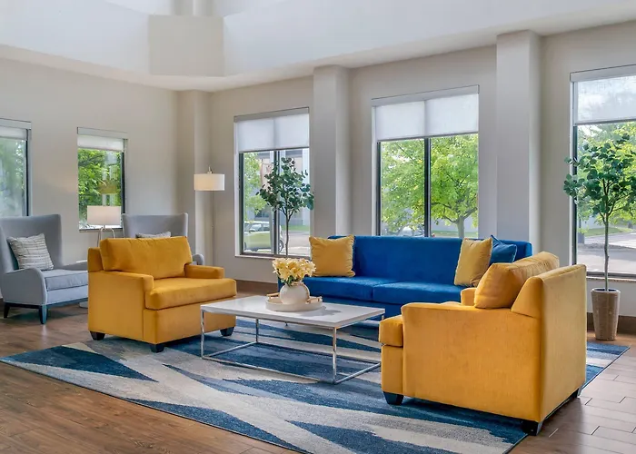 Comfort Suites Auburn Hills-Detroit