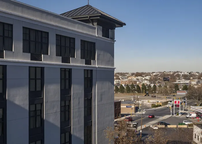 Doubletree By Hilton Boston Logan Airport Chelsea