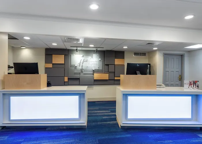 Holiday Inn Express Hotel & Suites Philadelphia - King Of Prussia By Ihg