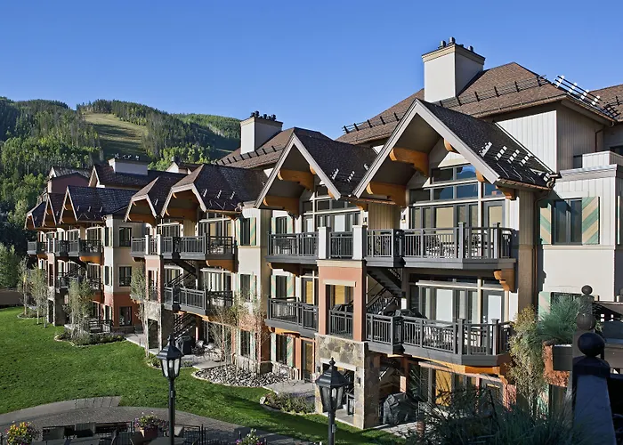 Ski-In/Ski-Out Lionshead Village Condo With Hot Tubs, Pool, Gym - Steps To Lifts