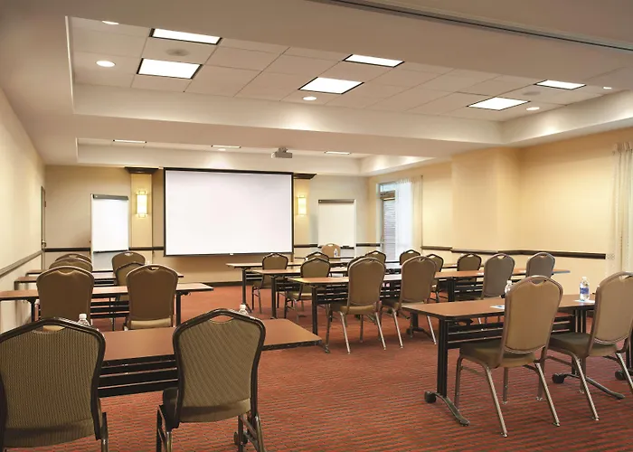 Hyatt Place Milwaukee Airport
