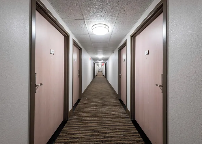 Hometown Inn By Red Roof East Syracuse