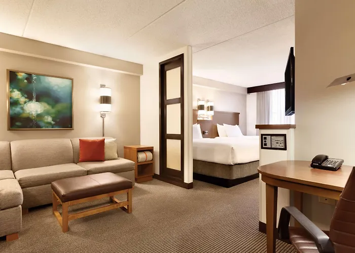 Hyatt Place Milwaukee Airport