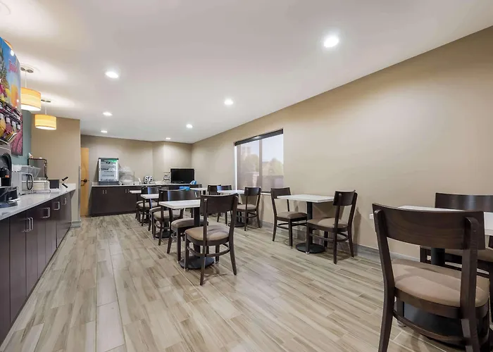 Sleep Inn & Suites Cullman I-65 Exit 310