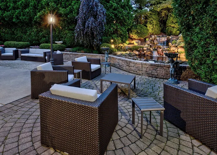 Holiday Inn Express Hotel & Suites Youngstown North-Warren/Niles By Ihg
