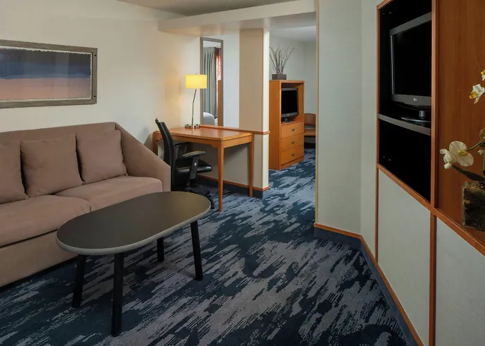 Fairfield Inn & Suites Jackson Airport