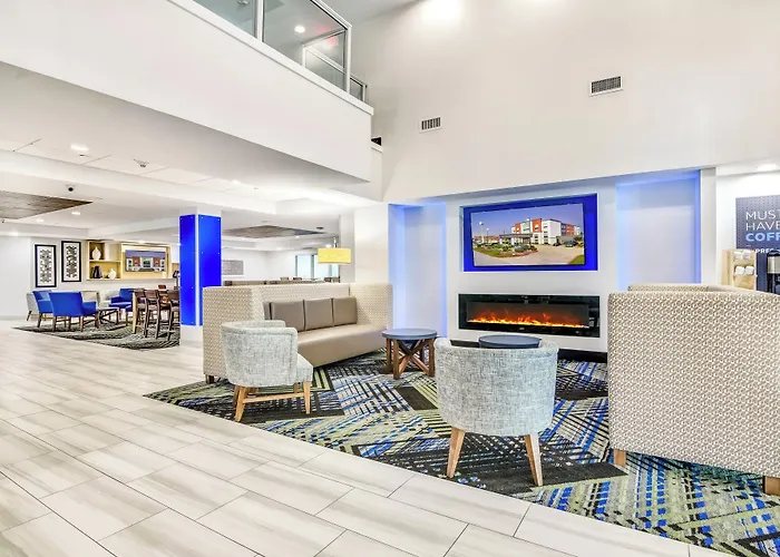 Holiday Inn Express & Suites Longview North By Ihg