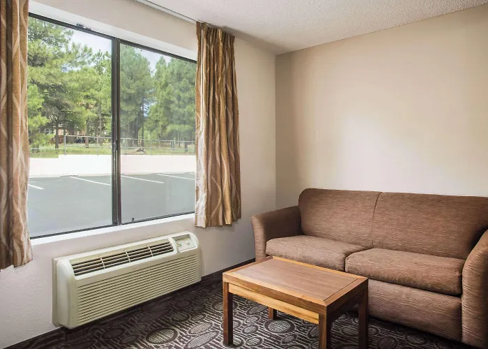 Super 8 By Wyndham Flagstaff
