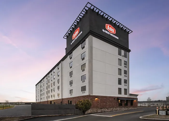 Aiden By Best Western Newark Airport
