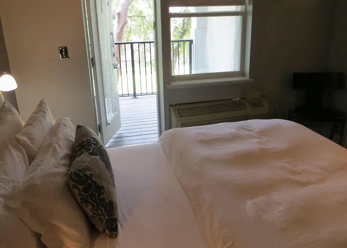 The Eo Inn - Downtown Orlando