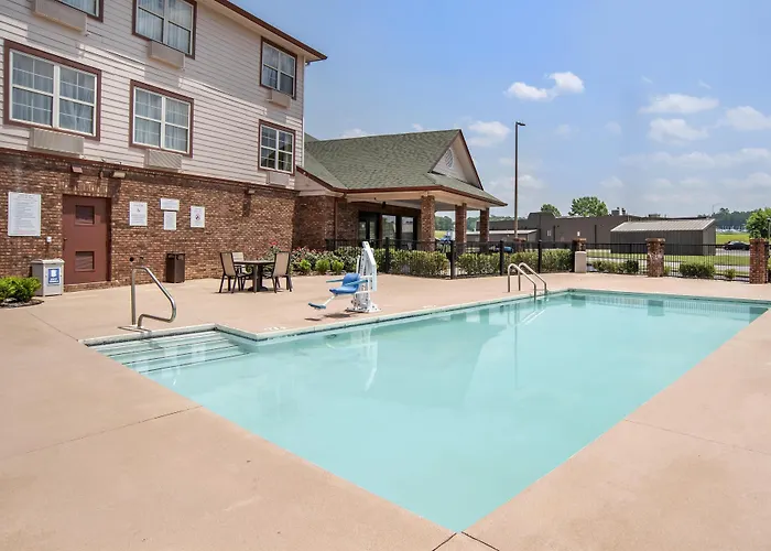 Best Western Plus Bessemer