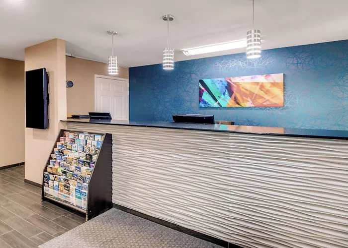 Best Western Cedar Inn