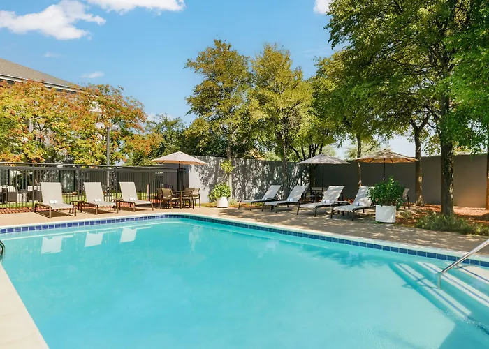 Courtyard By Marriott Dallas Lewisville