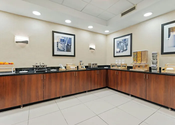 Hampton Inn Chicago Elgin / I-90