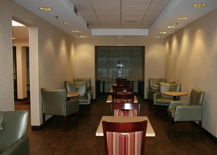 Hampton Inn Chicago Elgin / I-90