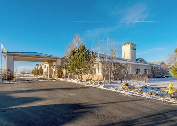 Holiday Inn Express Hotel & Suites Raton By Ihg