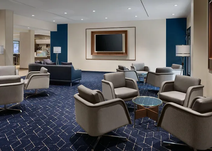 Courtyard By Marriott New Orleans Metairie