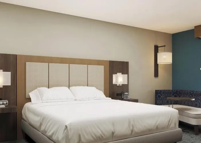 Holiday Inn Express Redding North By Ihg