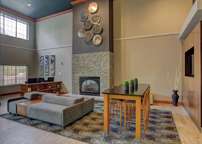 Holiday Inn Milwaukee Airport By Ihg