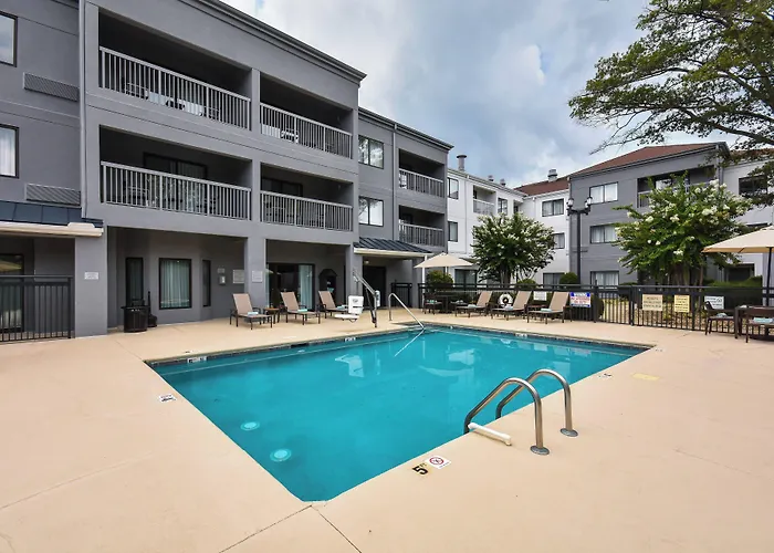 Courtyard By Marriott Charlotte Matthews