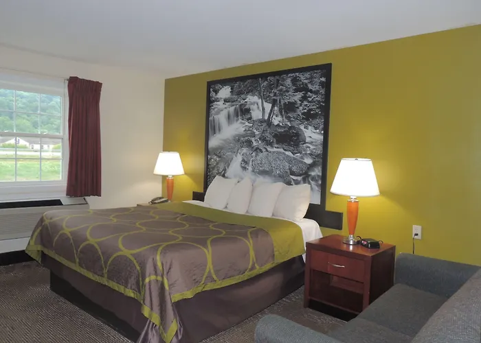 Super 8 By Wyndham Mifflinville Near Bloomsburg