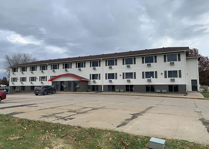 Super 8 By Wyndham Kirksville-University Area