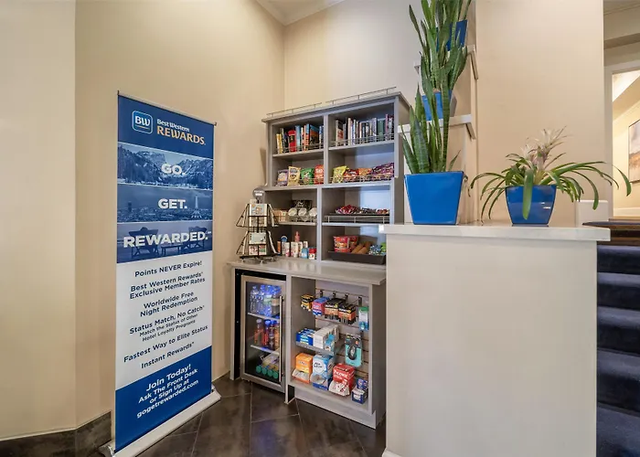 Best Western Plus Palm Court Hotel