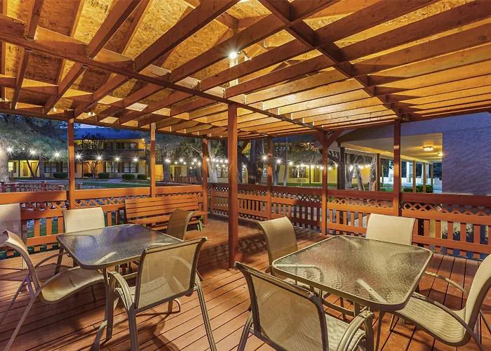 Best Western Pine Springs Inn