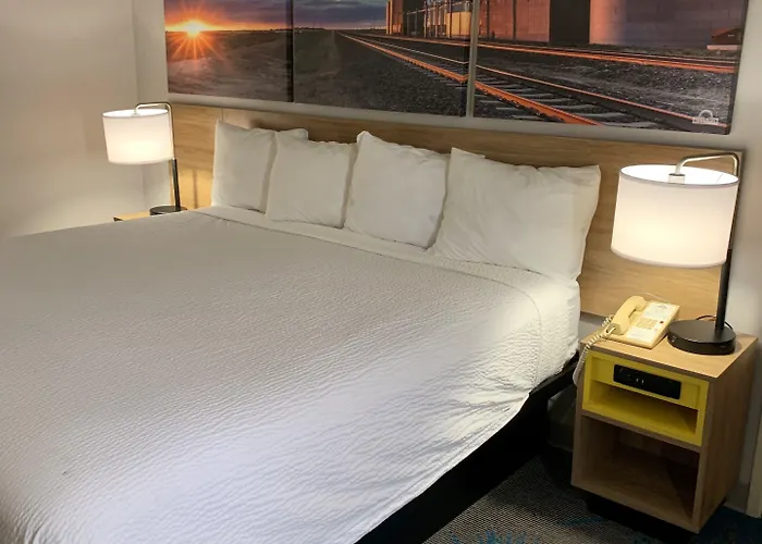 Days Inn By Wyndham Custer
