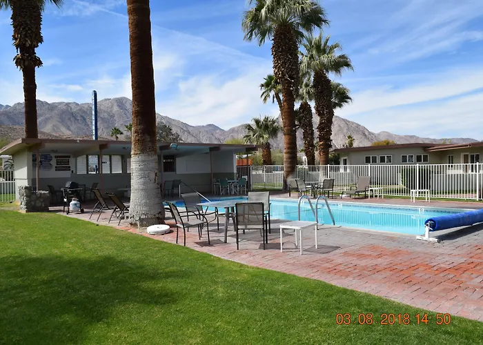 Stanlunds Inn And Suites