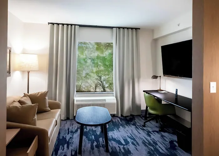 Fairfield By Marriott Inn & Suites Louisville Airport