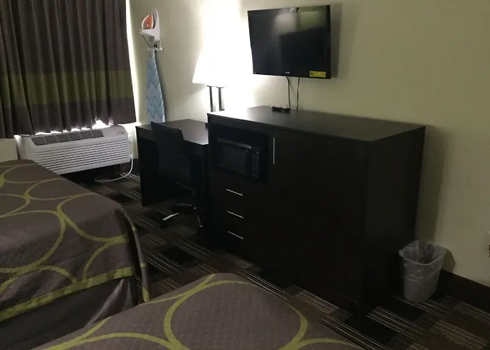 Super 8 By Wyndham Greer/Spartanburg Area