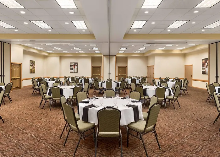 Country Inn & Suites By Radisson, Mankato Hotel And Conference Center, Mn
