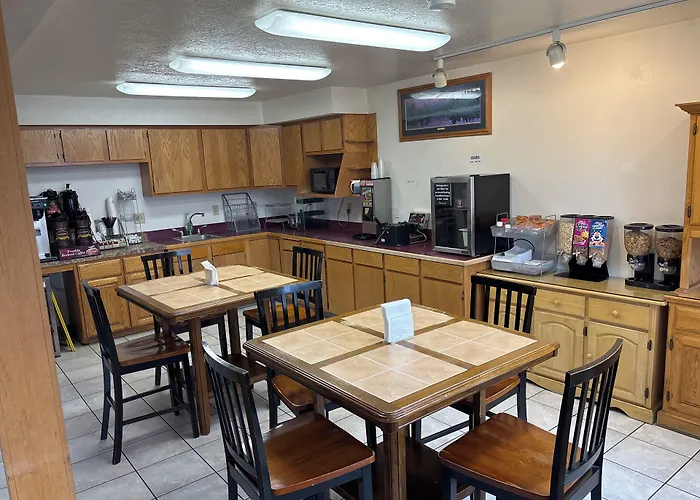 Super 8 By Wyndham Rexburg