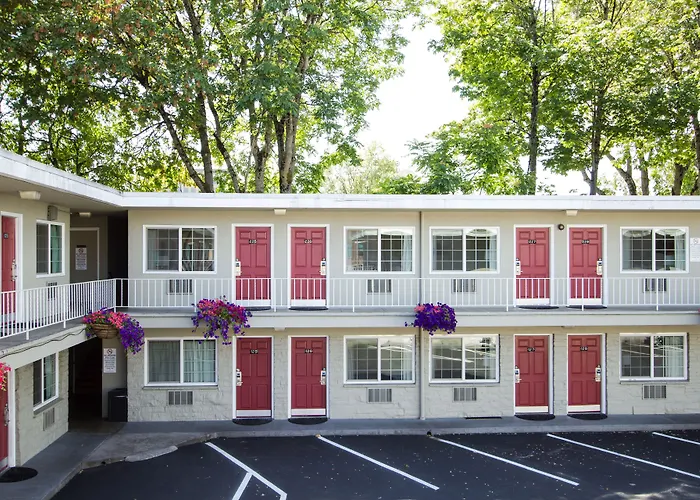 Campus Inn & Suites Eugene Downtown