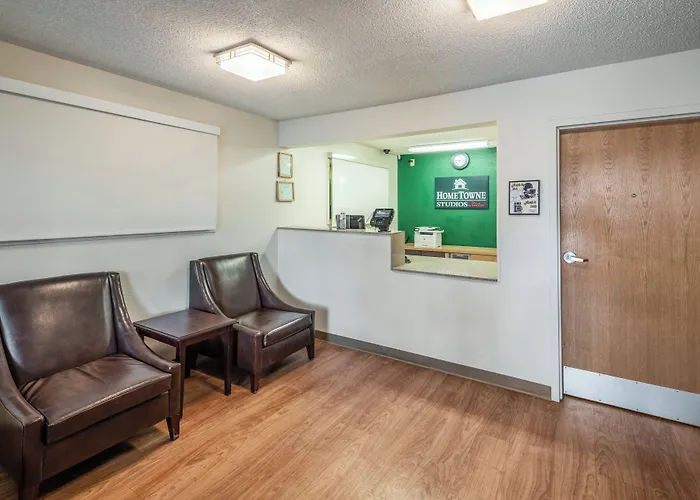 Hometowne Studios By Red Roof Spokane - Valley