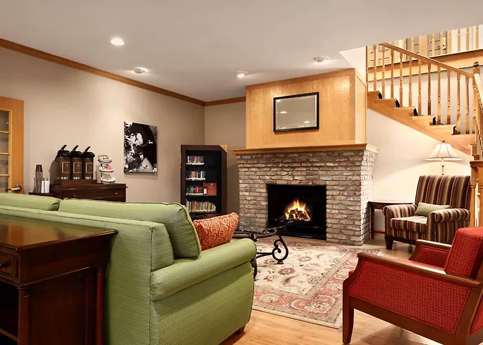 Country Inn & Suites By Radisson, Clinton, Ia
