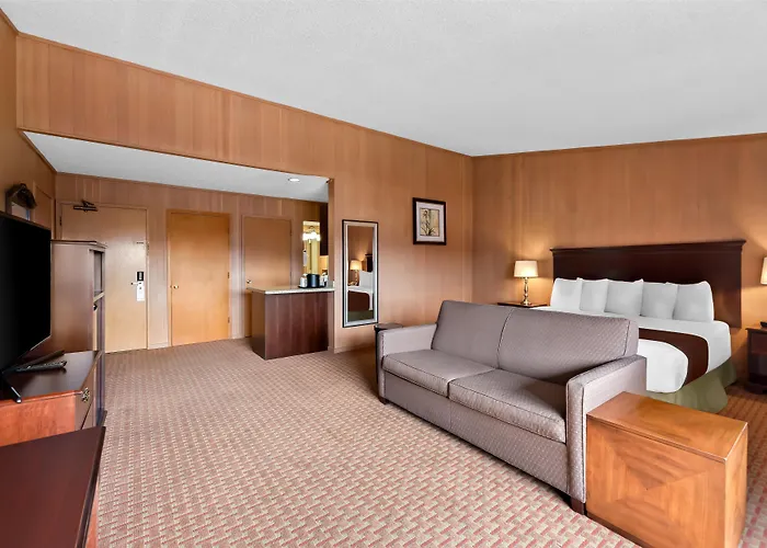 Best Western Chieftain Inn