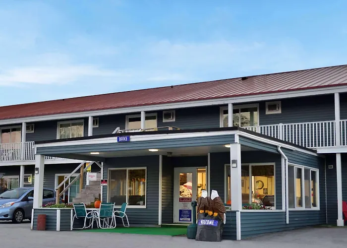Colonial Inn Ellsworth