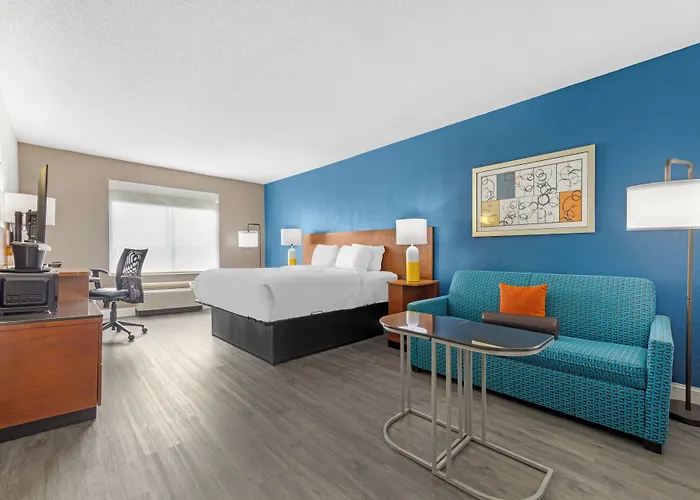 Comfort Inn & Suites Mt Laurel-Philadelphia