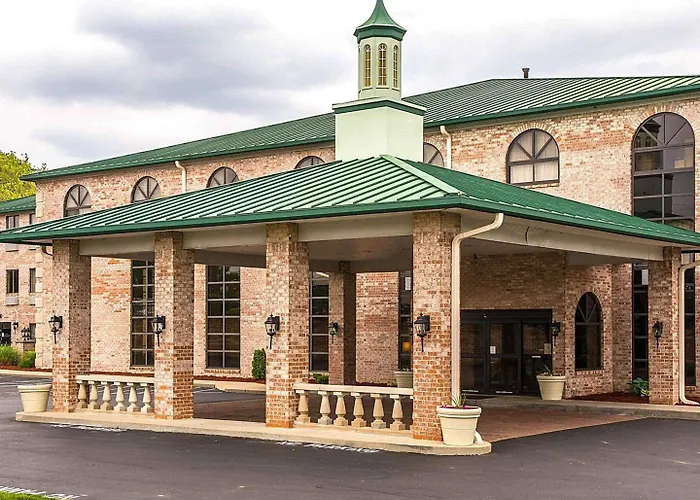 Quality Inn & Suites Cincinnati I-275