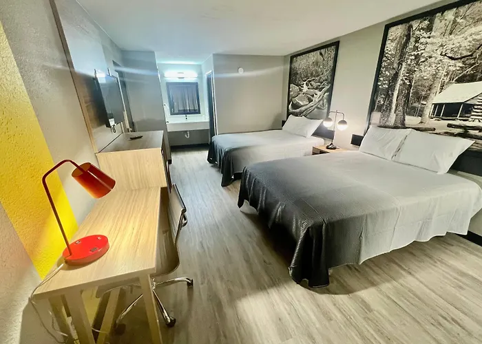 Super 8 By Wyndham Manchester Tn