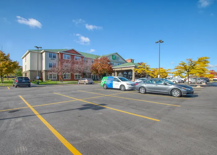 Holiday Inn Express Hotel & Suites Oshkosh - State Route 41 By Ihg