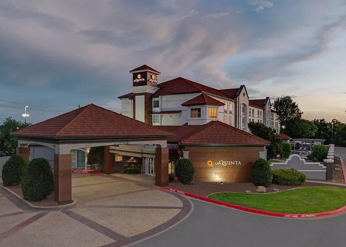 La Quinta By Wyndham Sherman