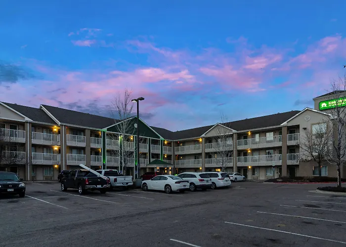Hometowne Studios By Red Roof Denver - Airport/Aurora