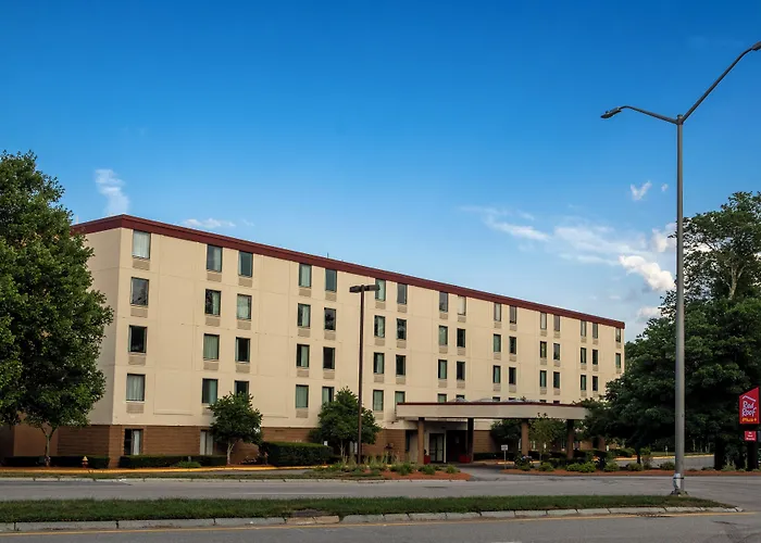 Red Roof Inn Plus Boston - Mansfield - Foxboro