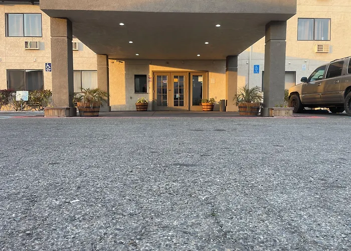 Sutter Inn