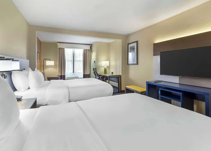 Comfort Suites Hanes Mall